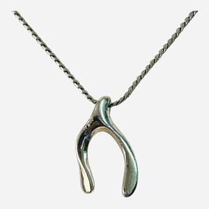 Vintage Avon Wish Bone Pendant Silver Tone Necklace